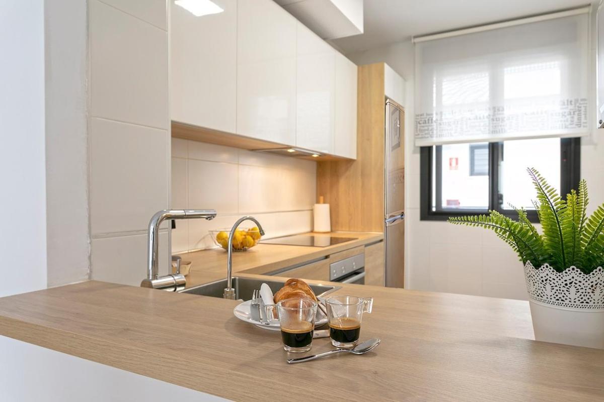 -Malagasunapts- Central Freeparking Rooftoppool Extérieur photo