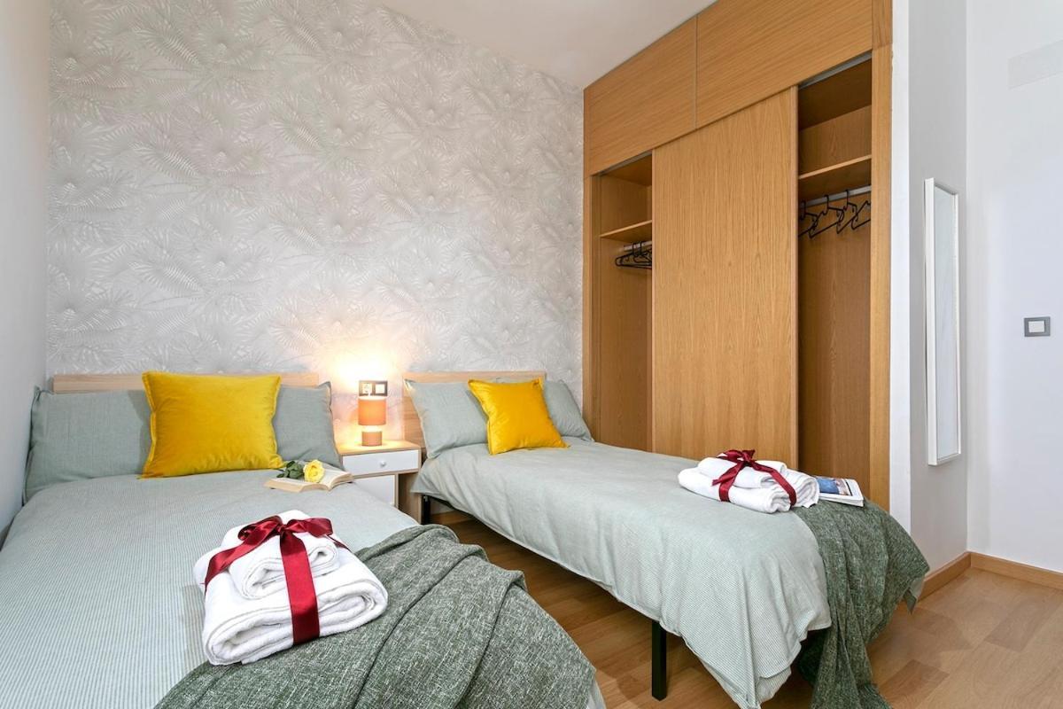 -Malagasunapts- Central Freeparking Rooftoppool Extérieur photo